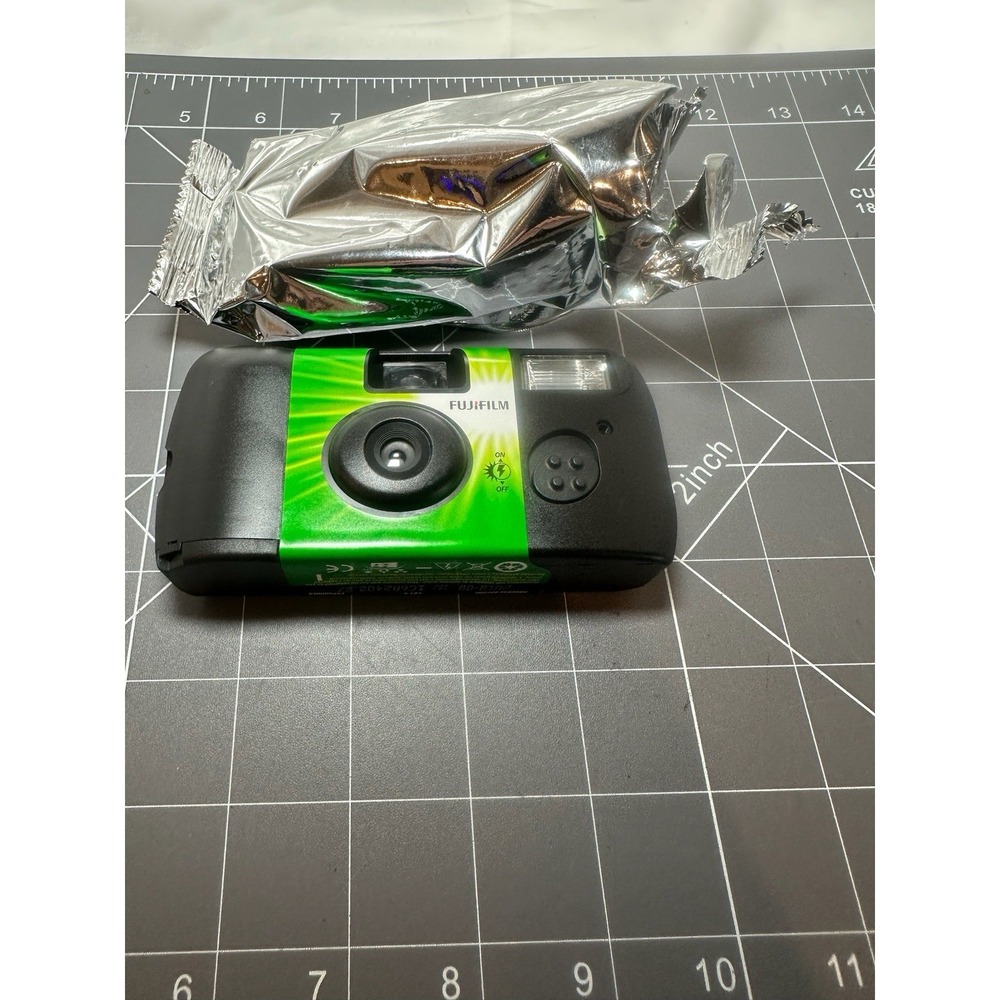 Disposable Camera Fujifilm 35mm Single Use Film Point/Shoot 27 Exp Open Box